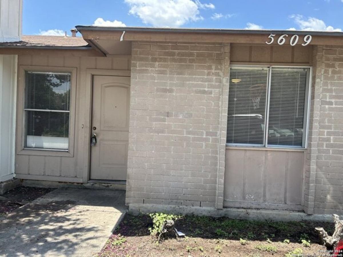 Picture of Home For Rent in San Antonio, Texas, United States