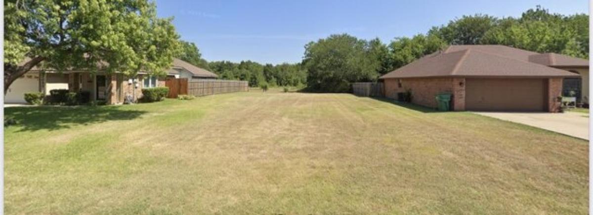 Picture of Residential Land For Sale in Denton, Texas, United States