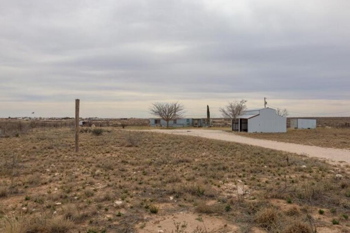 Picture of Home For Sale in Seminole, Texas, United States