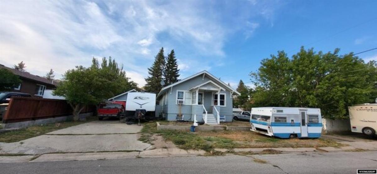 Picture of Home For Sale in Rawlins, Wyoming, United States