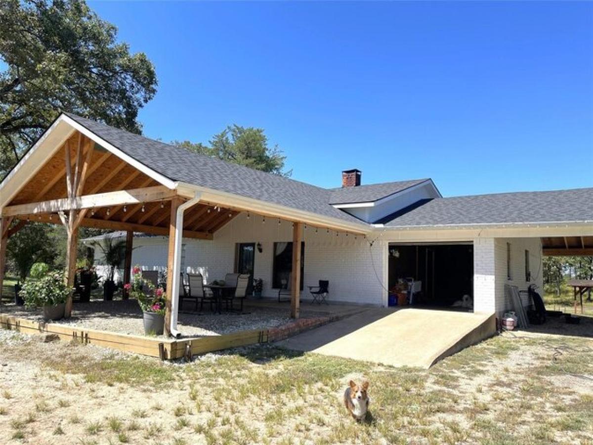 Picture of Home For Sale in Emory, Texas, United States