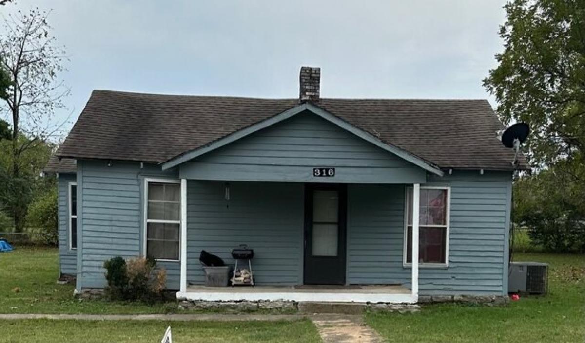 Picture of Home For Sale in Lebanon, Tennessee, United States