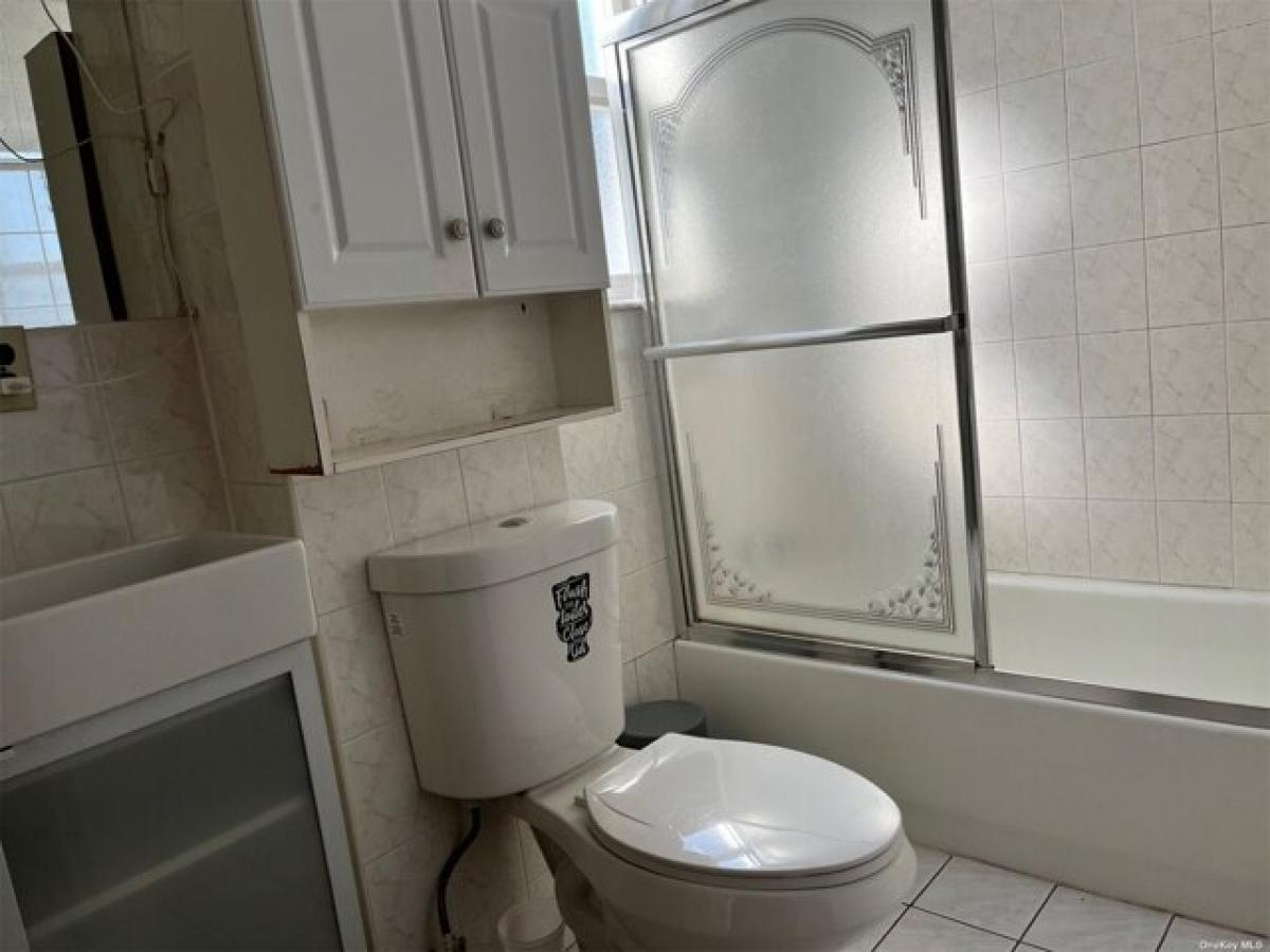 Picture of Apartment For Rent in College Point, New York, United States