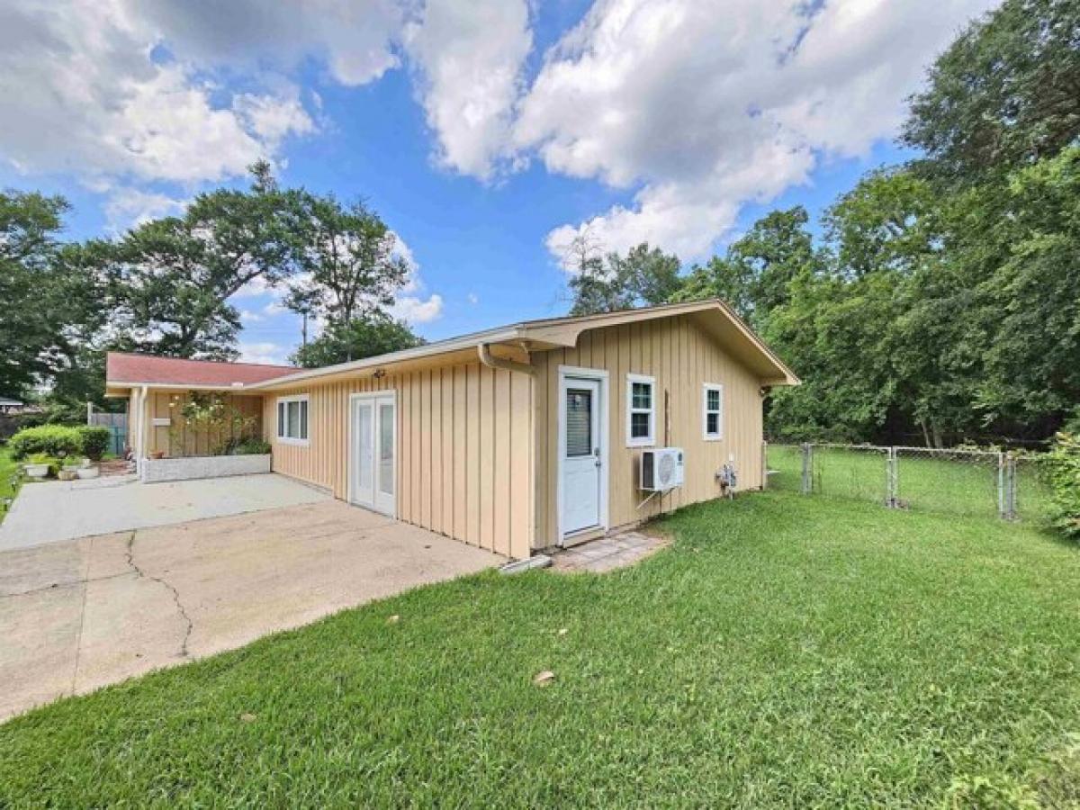 Picture of Home For Sale in Beaumont, Texas, United States