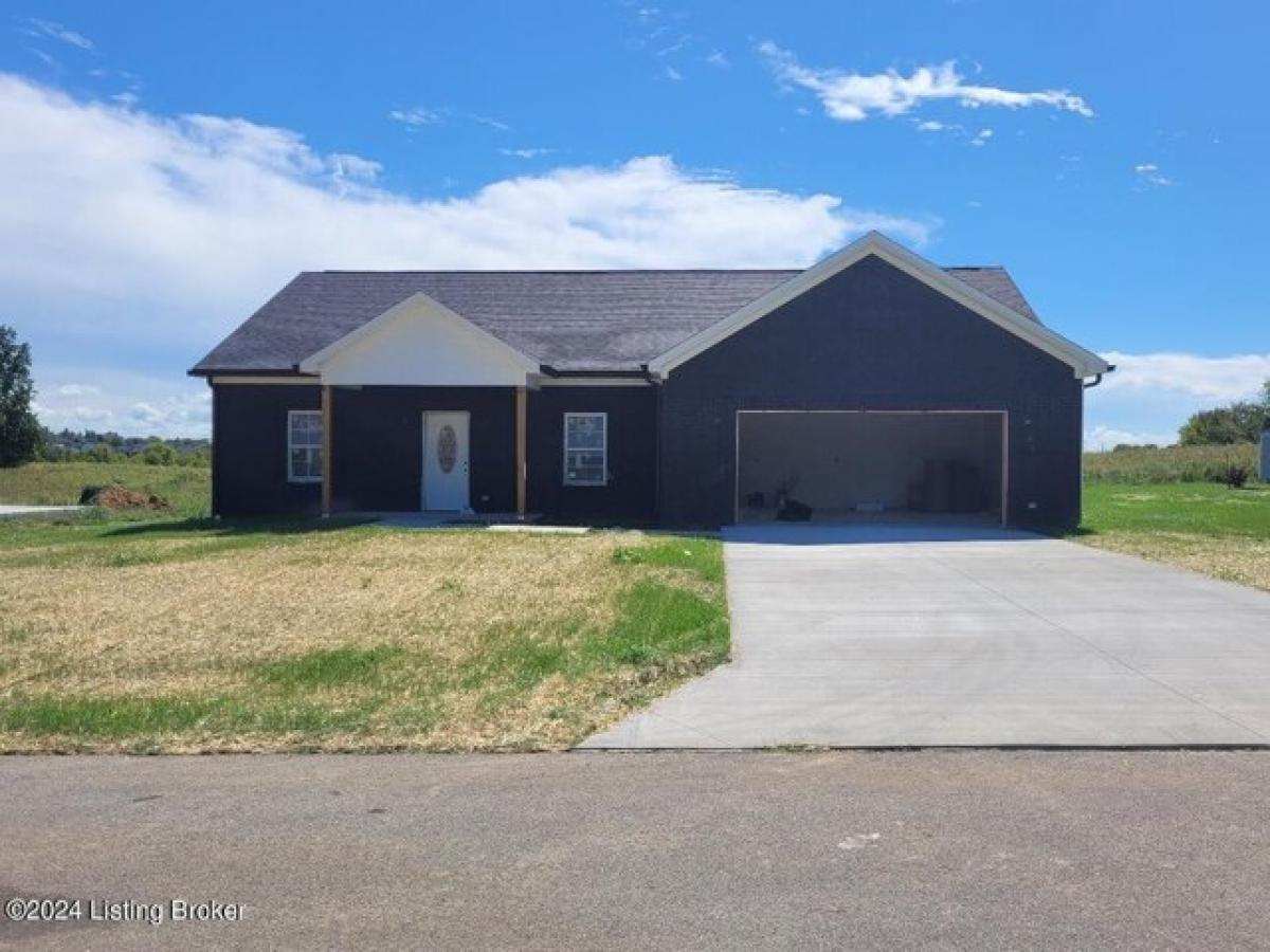 Picture of Home For Sale in Lawrenceburg, Kentucky, United States