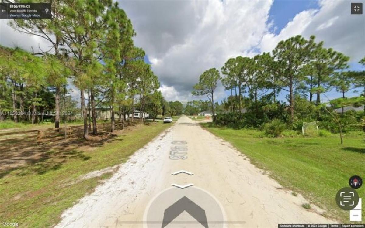 Picture of Residential Land For Sale in Vero Beach, Florida, United States