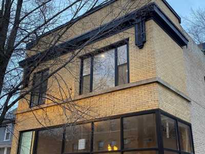 Home For Rent in Chicago, Illinois