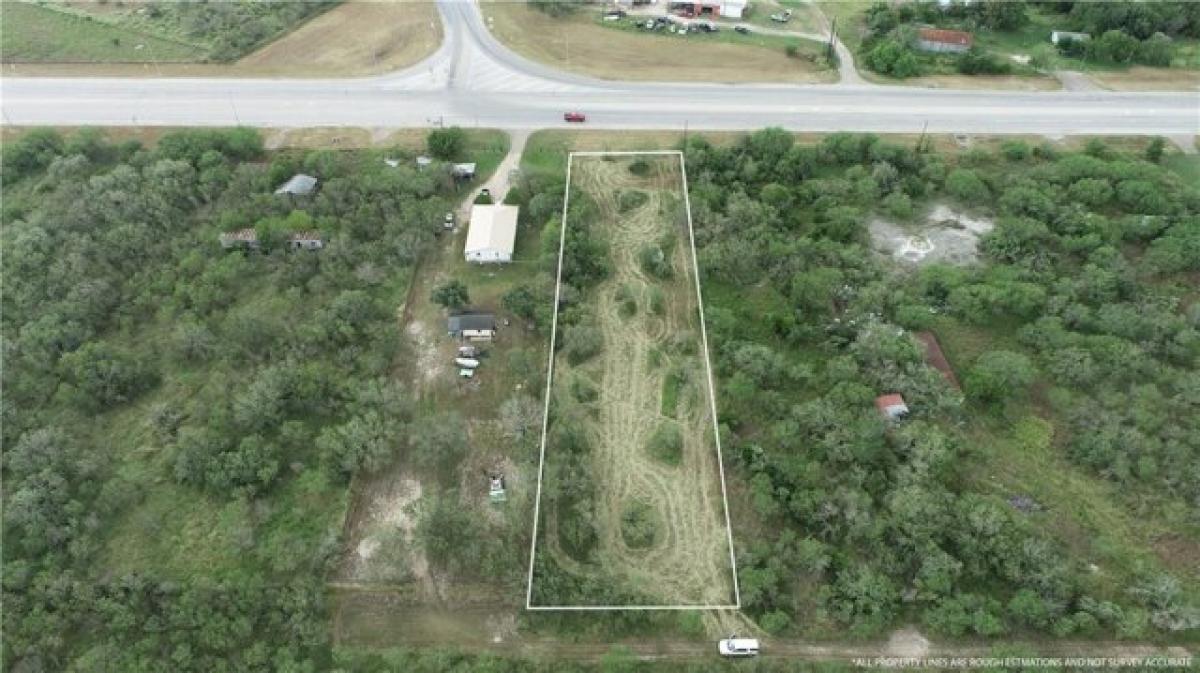 Picture of Residential Land For Sale in Skidmore, Texas, United States