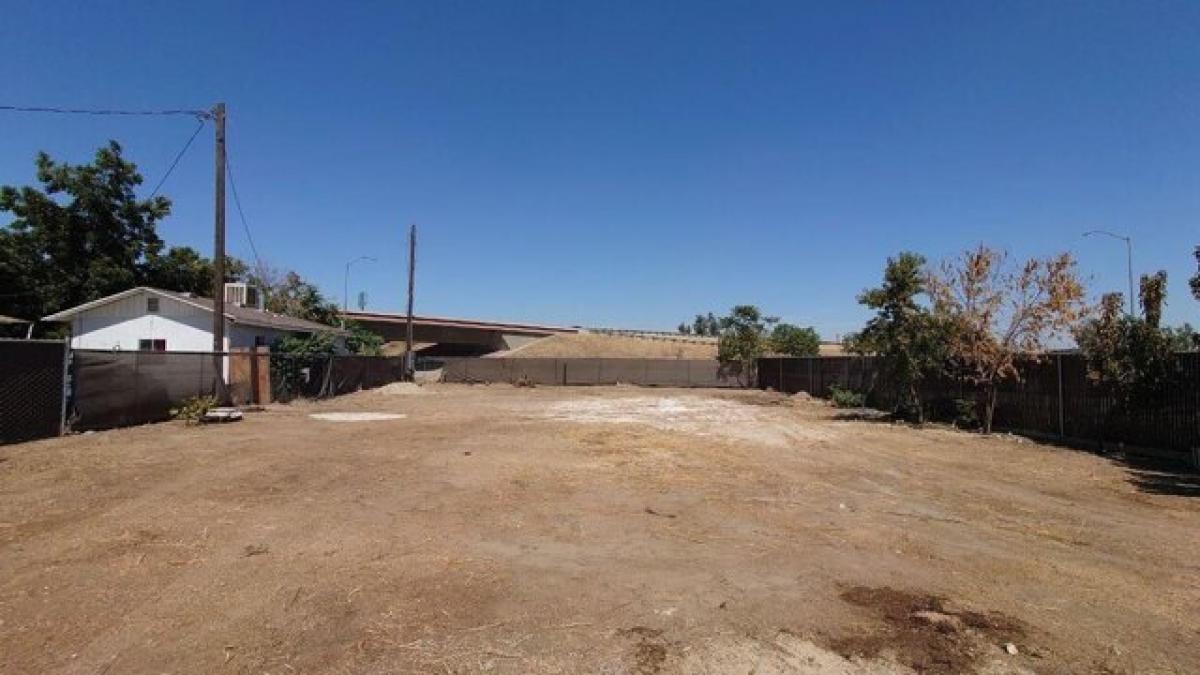 Picture of Residential Land For Sale in Fresno, California, United States