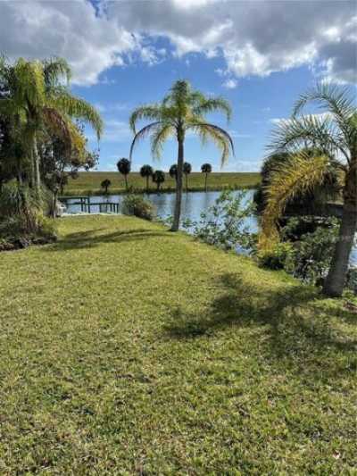 Home For Sale in Okeechobee, Florida