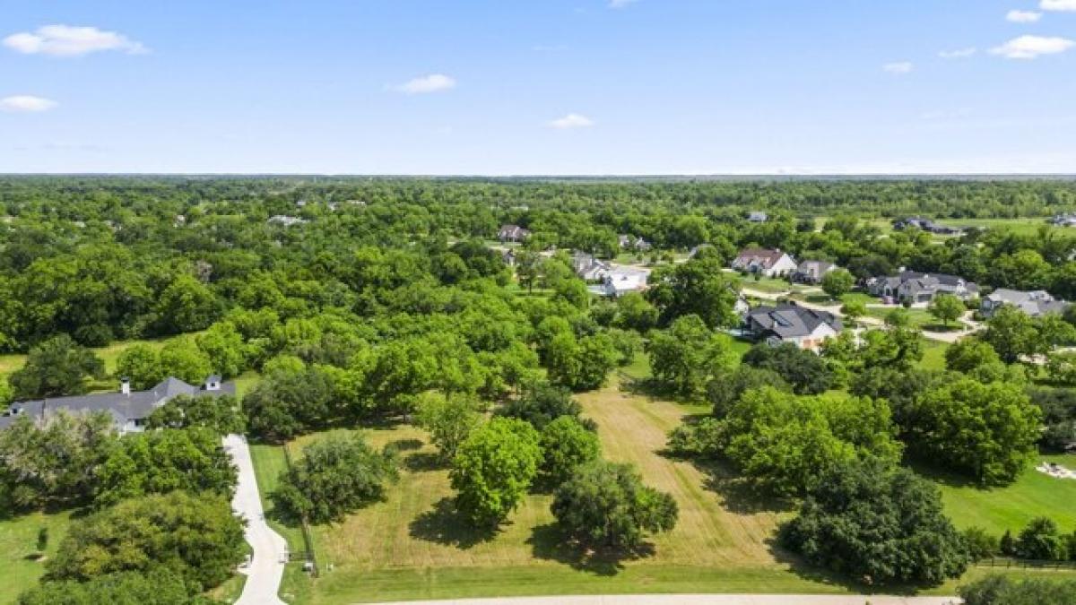 Picture of Residential Land For Sale in Fulshear, Texas, United States