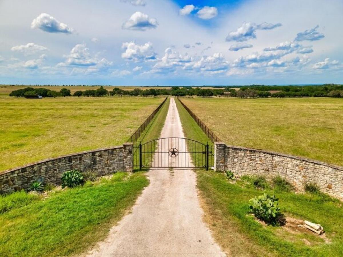 Picture of Residential Land For Sale in Florence, Texas, United States