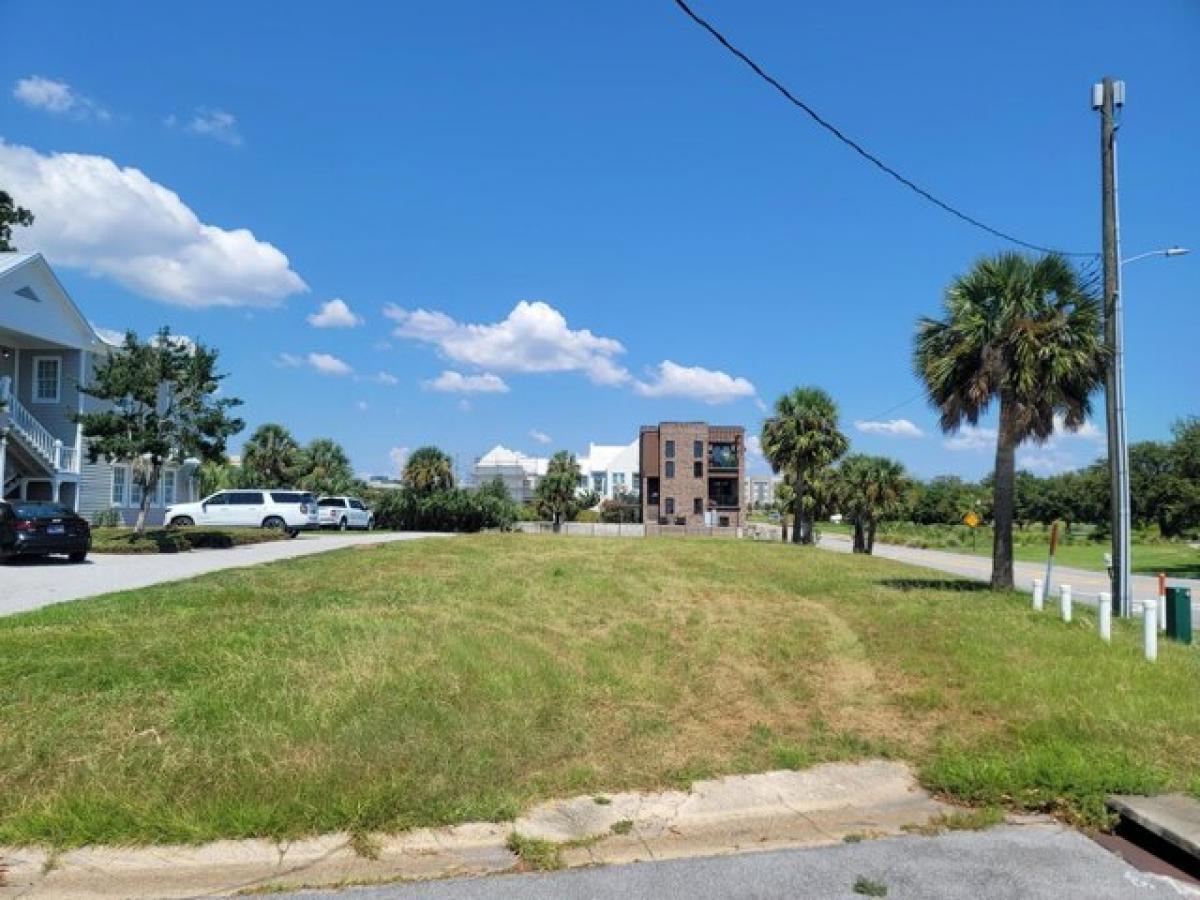 Picture of Residential Land For Sale in Pensacola, Florida, United States