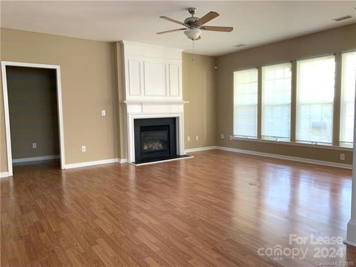 Picture of Home For Rent in Charlotte, North Carolina, United States