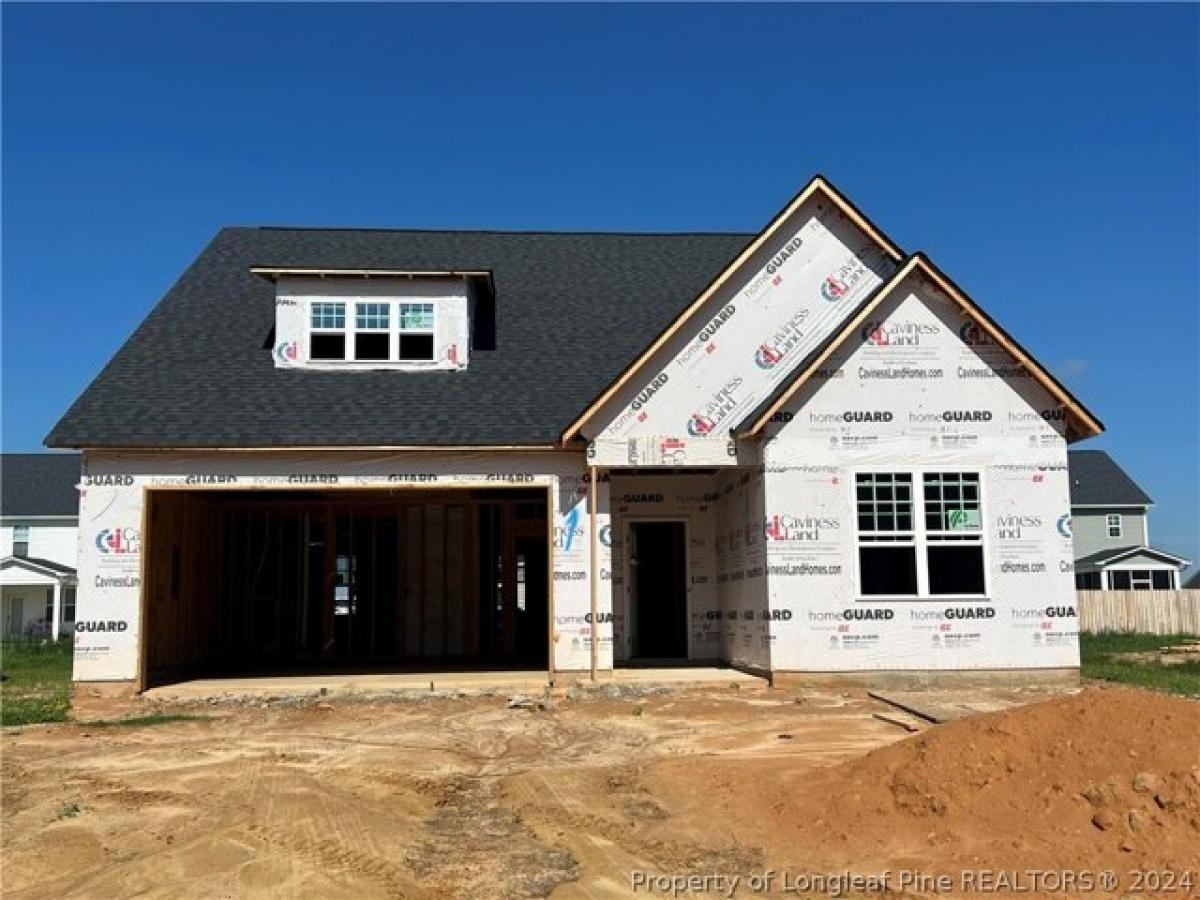 Picture of Home For Sale in Raeford, North Carolina, United States