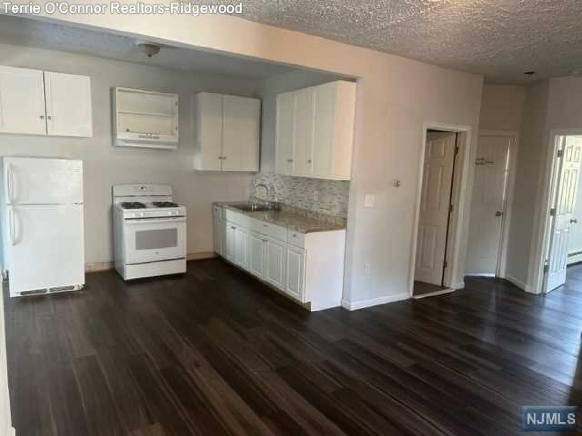 Picture of Home For Rent in Passaic, New Jersey, United States