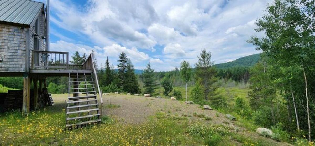 Picture of Home For Sale in Errol, New Hampshire, United States