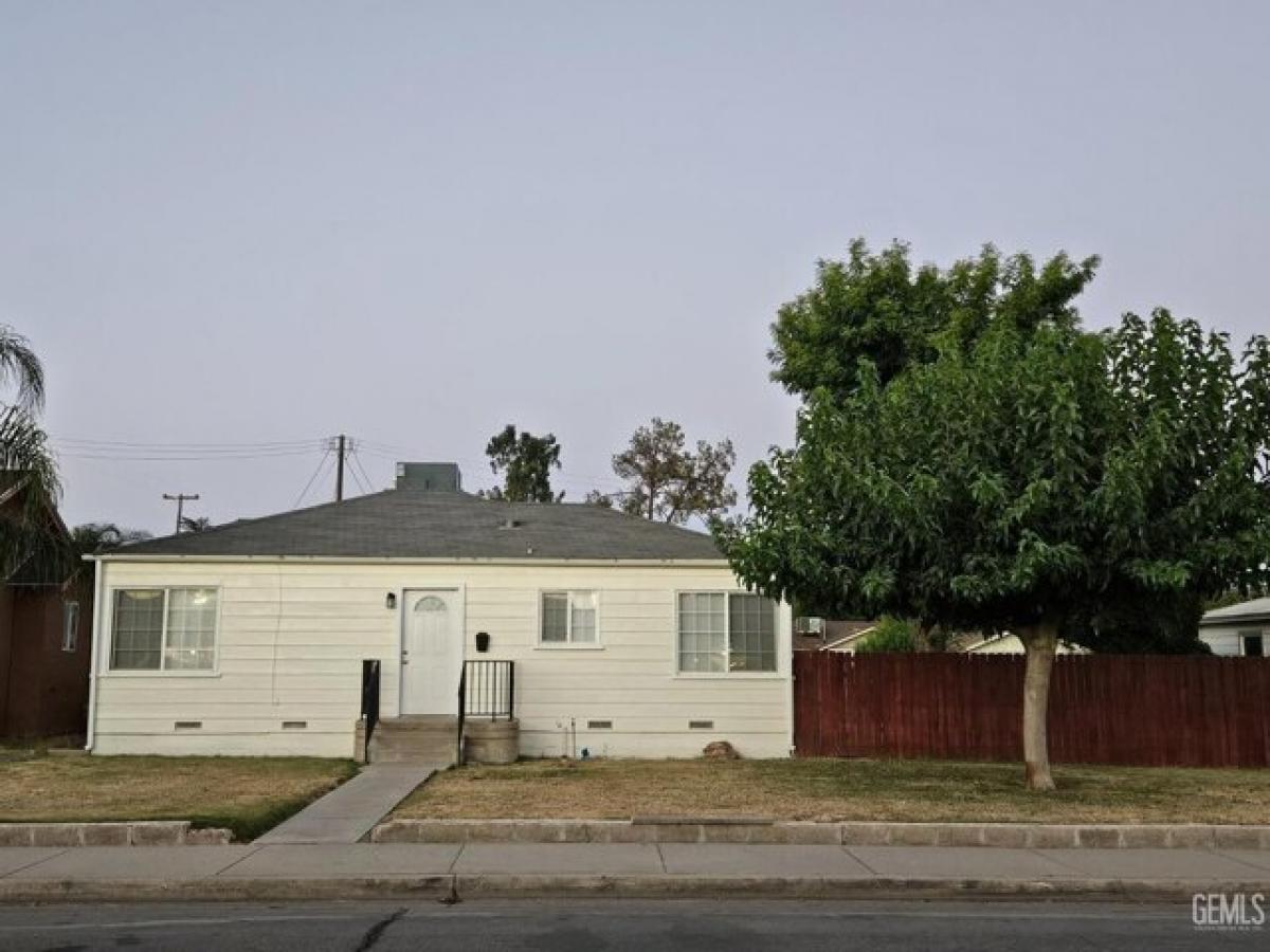 Picture of Home For Sale in Wasco, California, United States