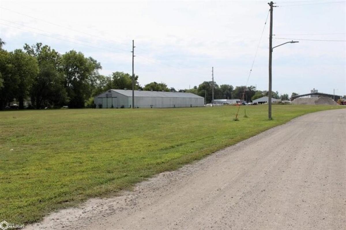 Picture of Residential Land For Sale in Griswold, Iowa, United States