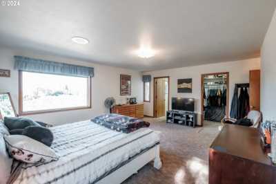 Home For Sale in Shedd, Oregon