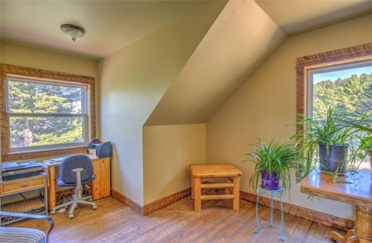 Picture of Home For Sale in Boulder, Montana, United States