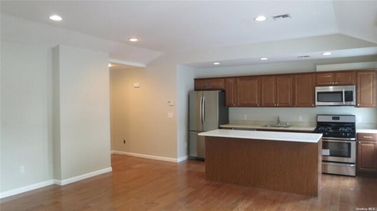 Picture of Apartment For Rent in Port Washington, New York, United States