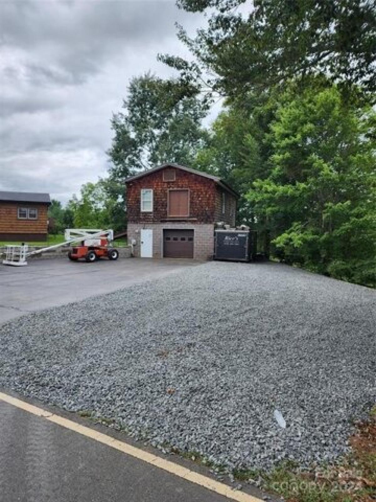 Picture of Home For Sale in Mars Hill, North Carolina, United States