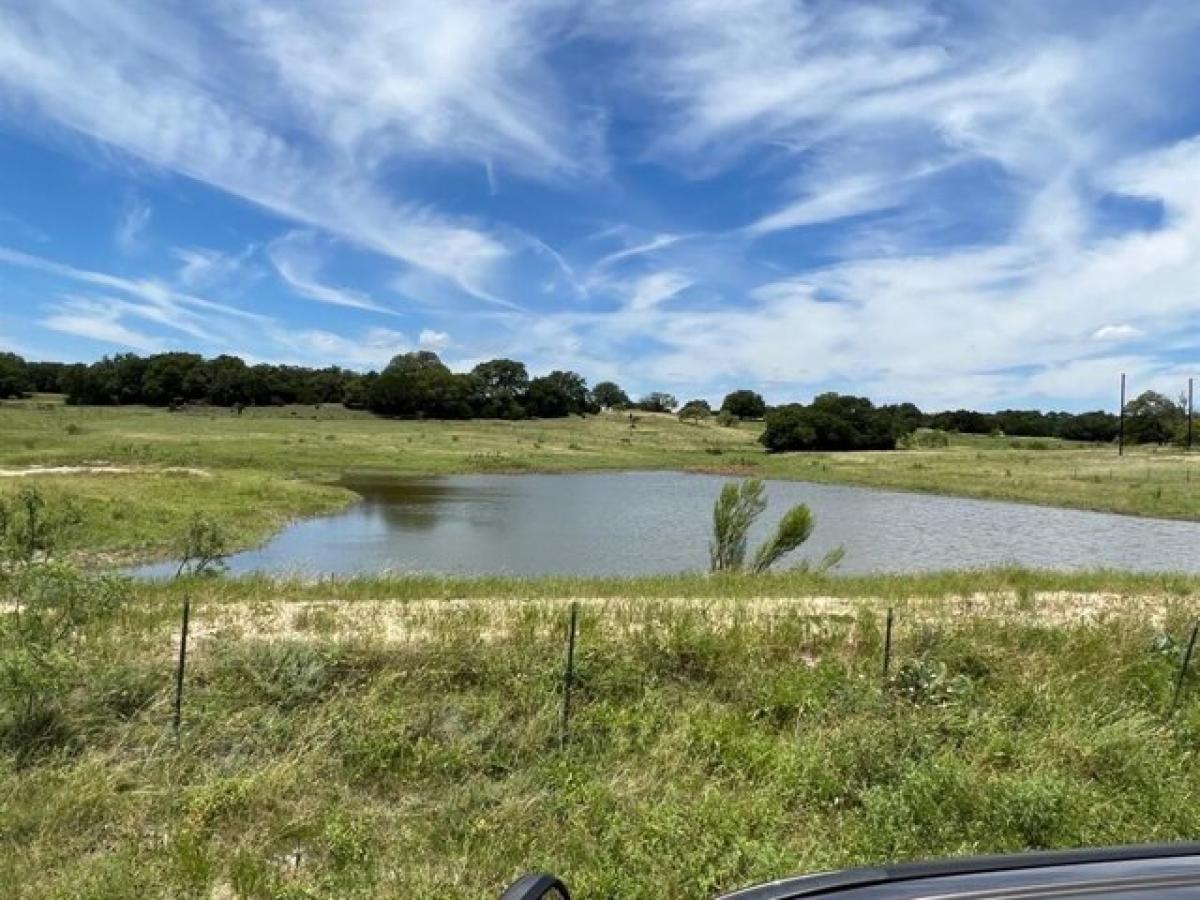 Picture of Residential Land For Sale in Lampasas, Texas, United States