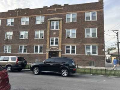 Home For Rent in Chicago, Illinois