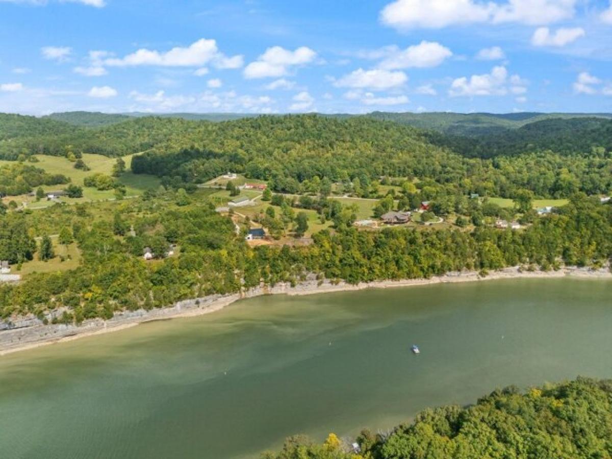 Picture of Residential Land For Sale in Somerset, Kentucky, United States