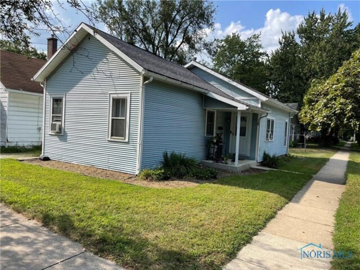 Picture of Home For Sale in Bowling Green, Ohio, United States