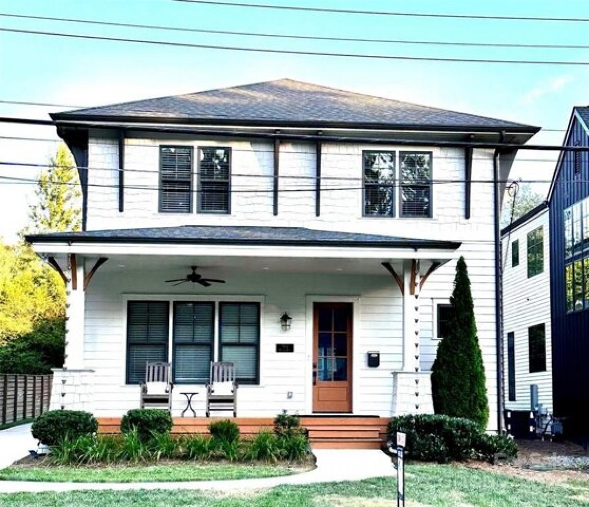 Picture of Home For Sale in Charlotte, North Carolina, United States