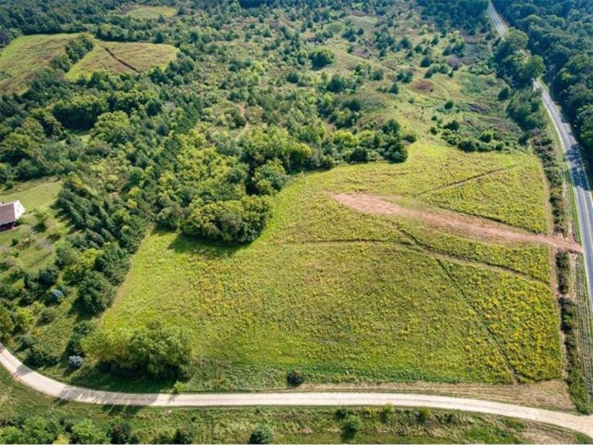 Picture of Residential Land For Sale in Roberts, Wisconsin, United States