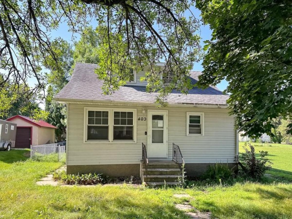 Picture of Home For Sale in Janesville, Minnesota, United States