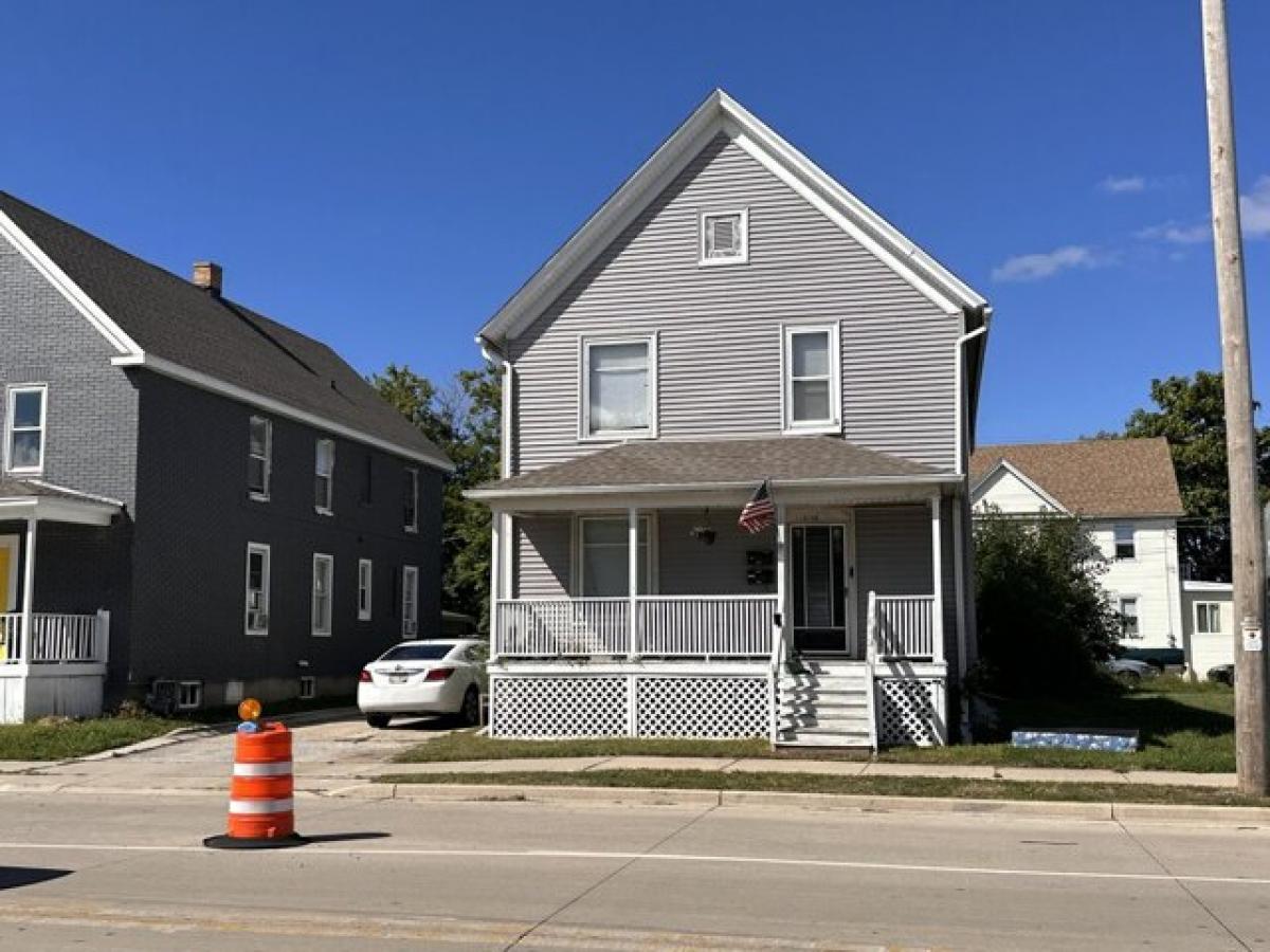 Picture of Home For Sale in Kenosha, Wisconsin, United States