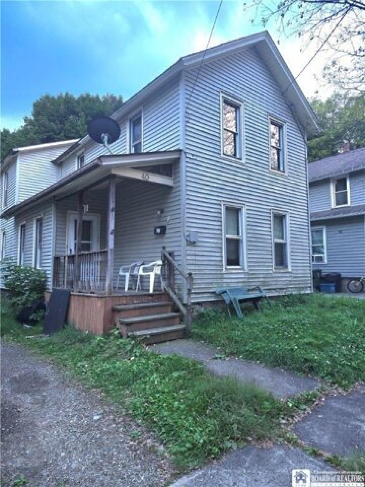 Picture of Home For Sale in Jamestown, New York, United States