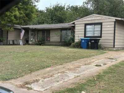 Home For Sale in Denison, Texas