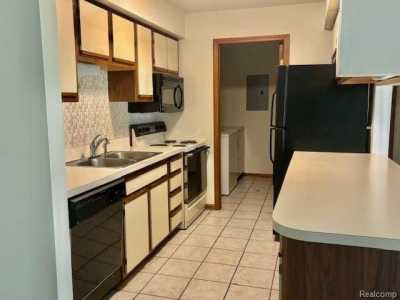 Home For Rent in Trenton, Michigan