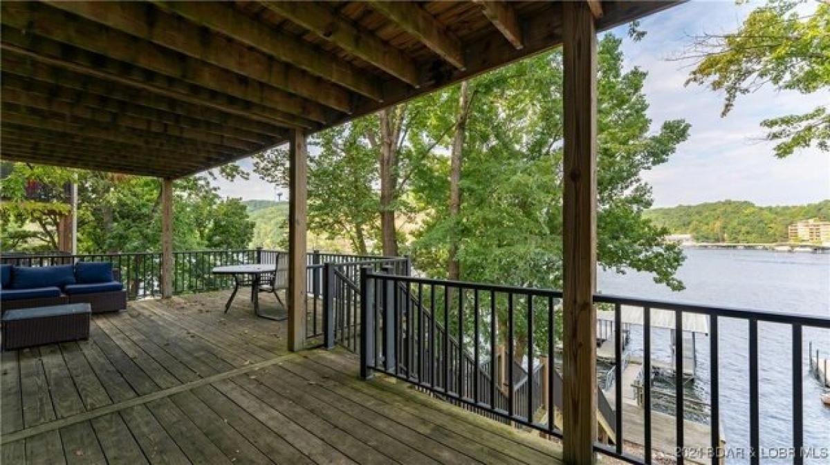 Picture of Home For Sale in Lake Ozark, Missouri, United States