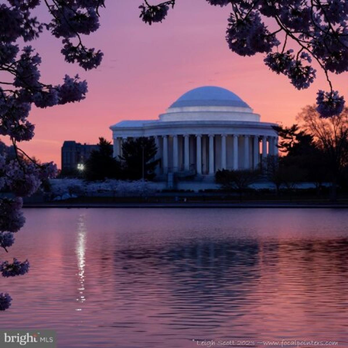 Picture of Home For Sale in Reston, Virginia, United States