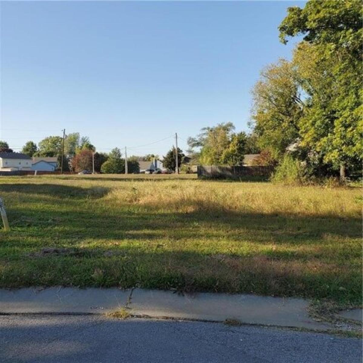 Picture of Residential Land For Sale in Olathe, Kansas, United States