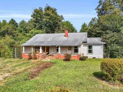 Home For Sale in Ellenboro, North Carolina