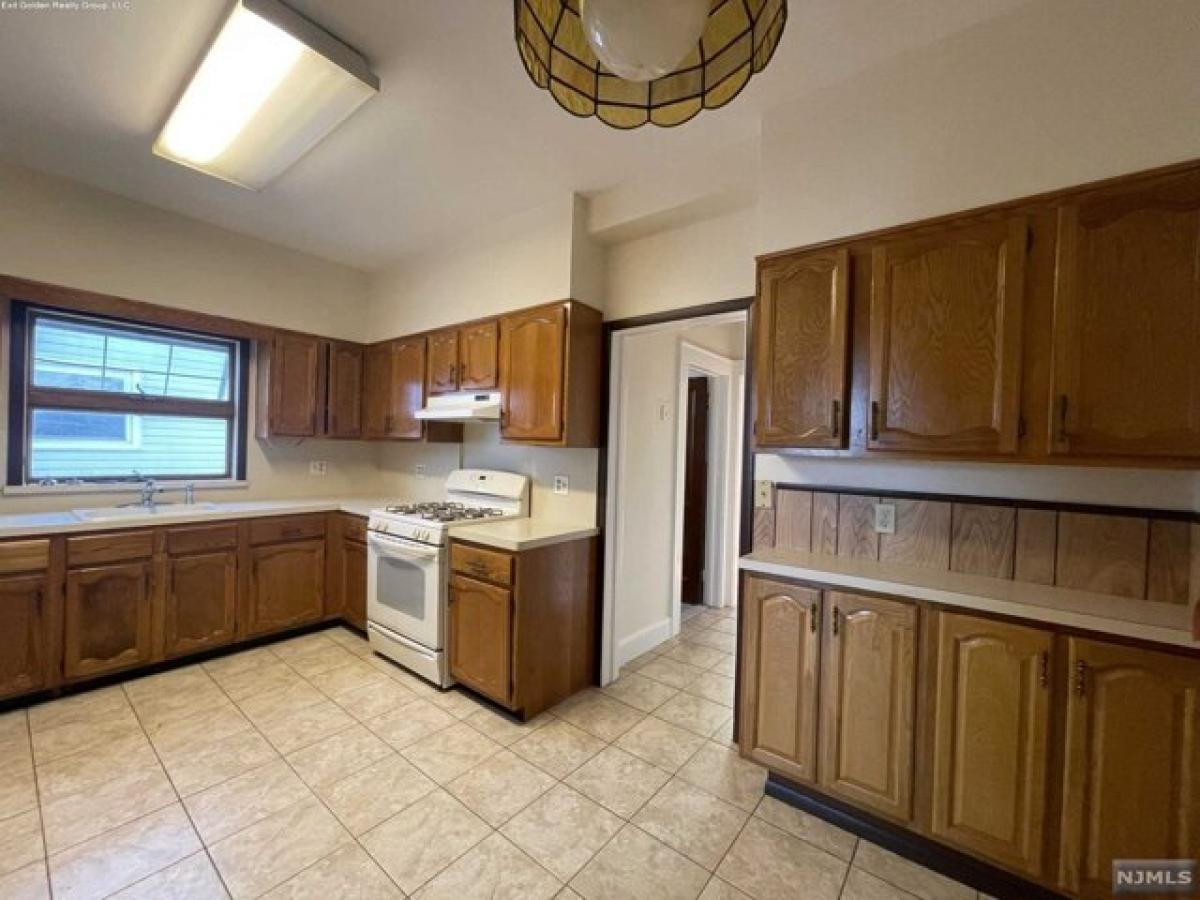 Picture of Home For Rent in Newark, New Jersey, United States