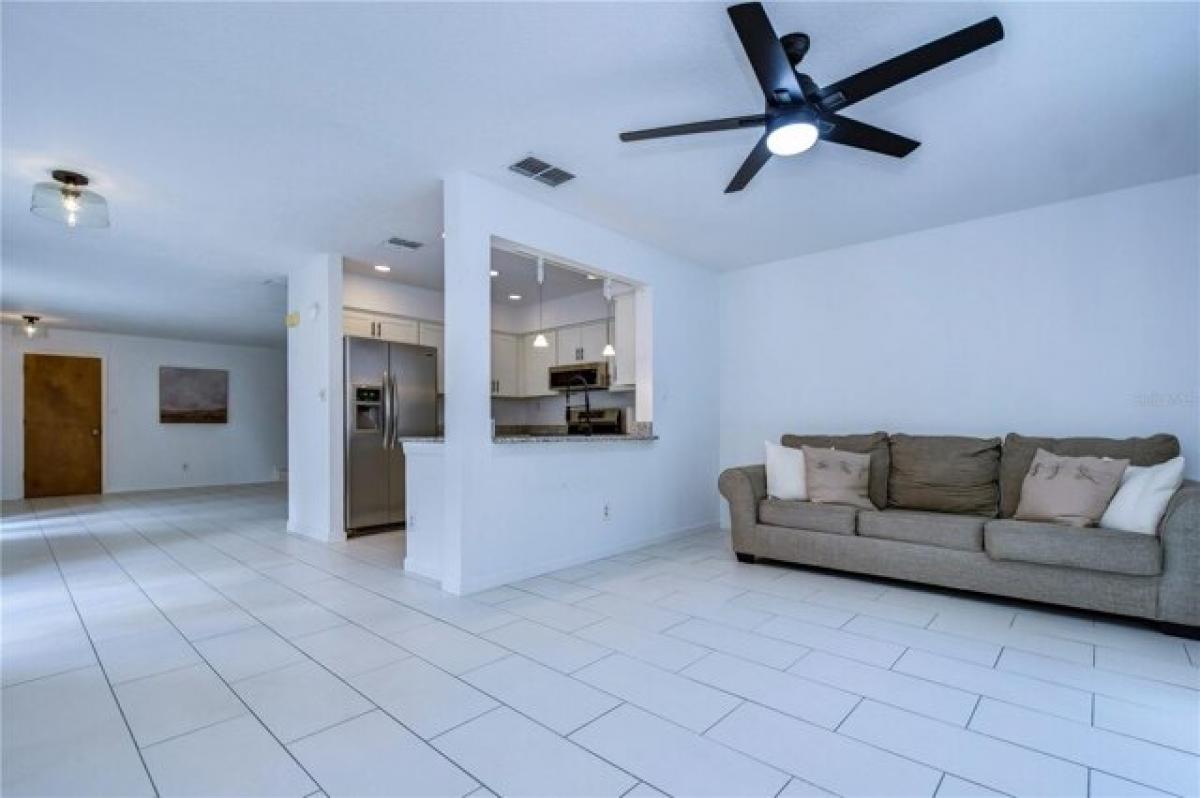 Picture of Home For Sale in Tampa, Florida, United States