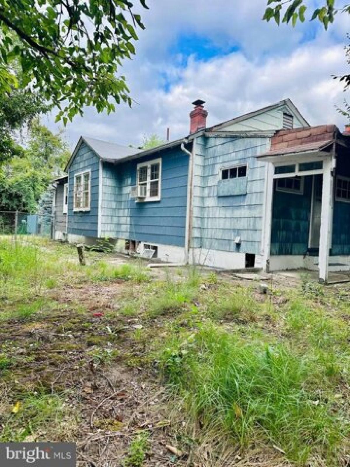 Picture of Home For Sale in Suitland, Maryland, United States