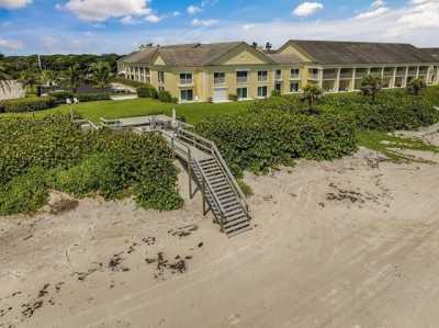 Home For Sale in Vero Beach, Florida