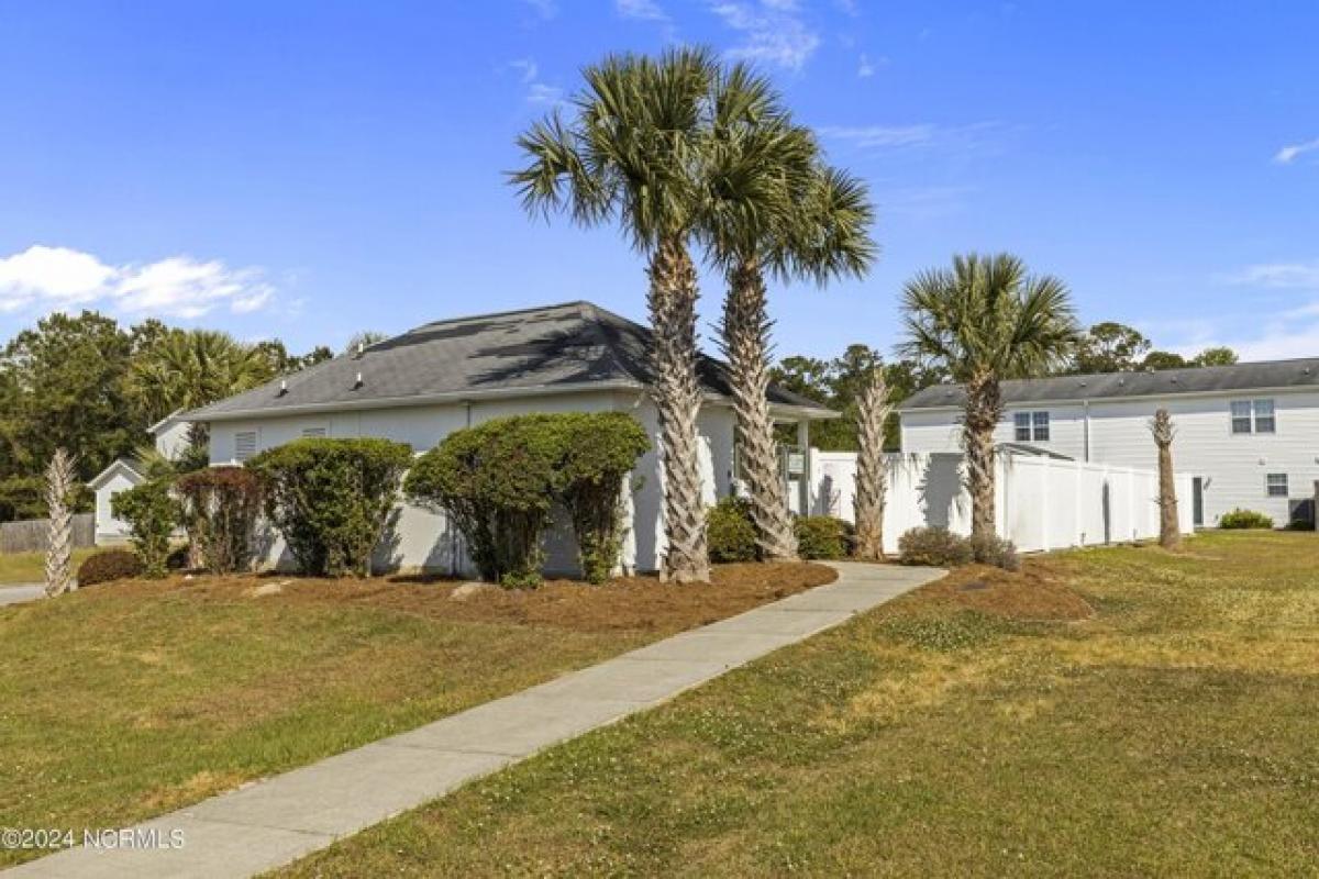 Picture of Home For Sale in Hubert, North Carolina, United States