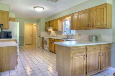 Home For Sale in Portsmouth, Rhode Island