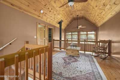 Home For Sale in Round Top, New York