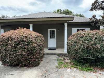 Home For Rent in Bay Saint Louis, Mississippi